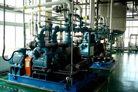 肯富来液环泵机组在东北制药使用现场